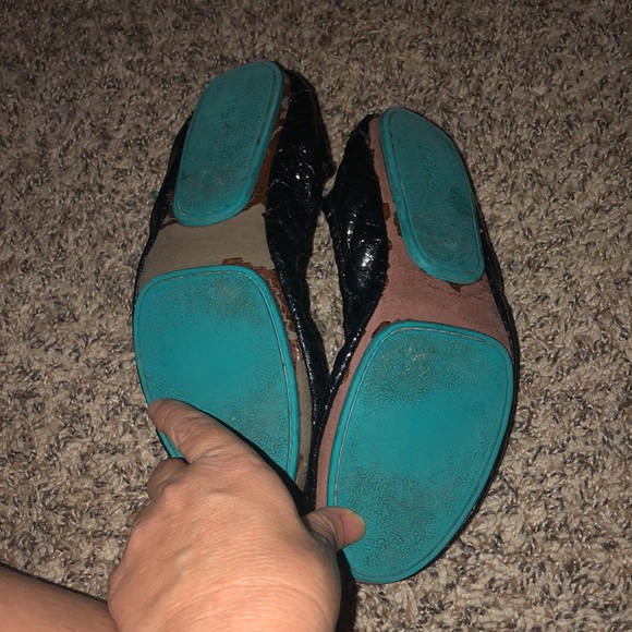 BLACK TIEKS - SIZE 7 - GOOD CONDITION - Picture 5 of 11